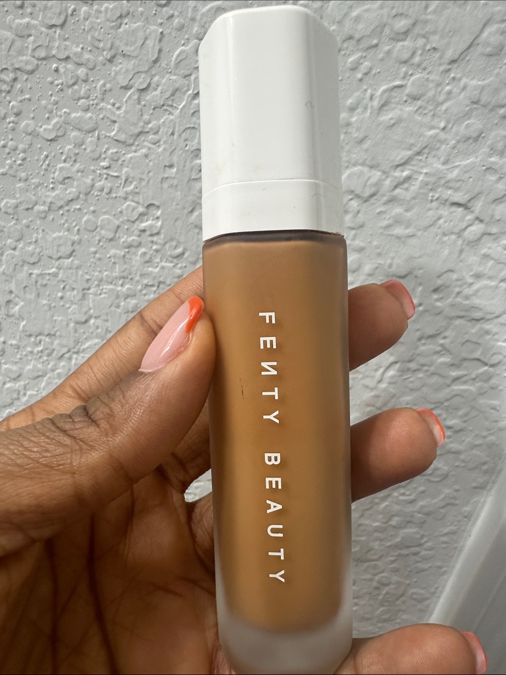 Fenty Beauty Hydrating Foundation – Warm Caramel